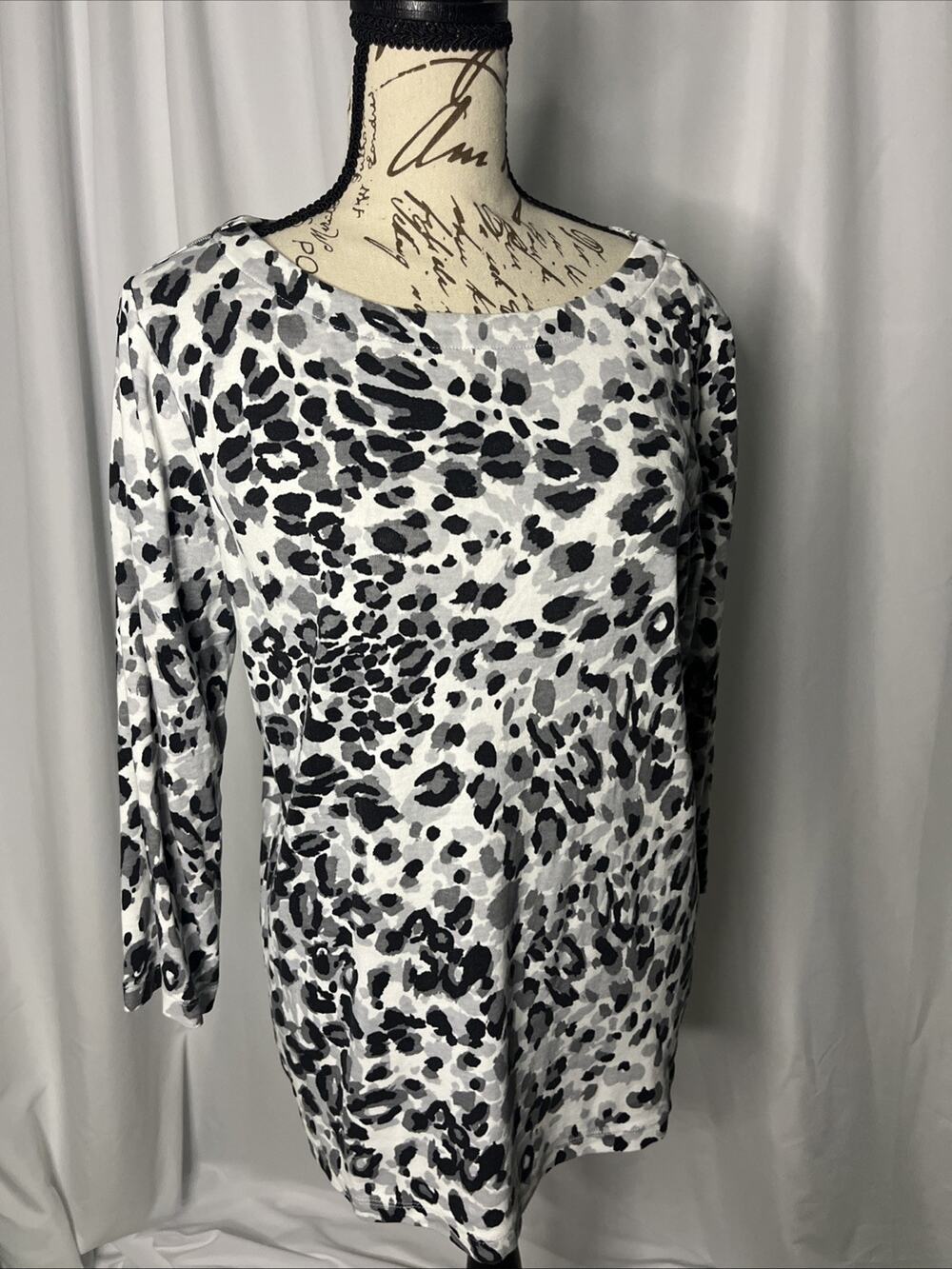 Chico's Cheetah Leopard Print Cotton Shirt Women's Size 2 Large Black Gray White